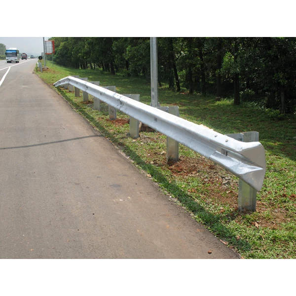 pagar pengaman jalan / flex beam guardraill