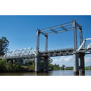 jembatan baja 
